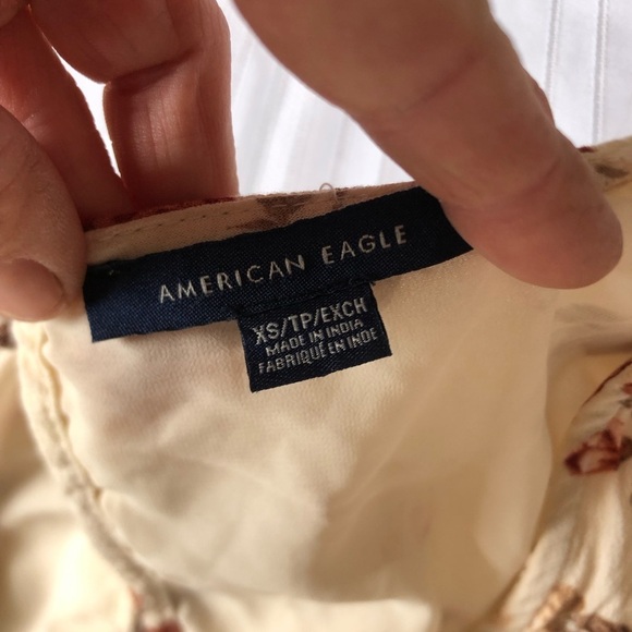 American Eagle Outfitters Floral Romper - Picture 3 of 15